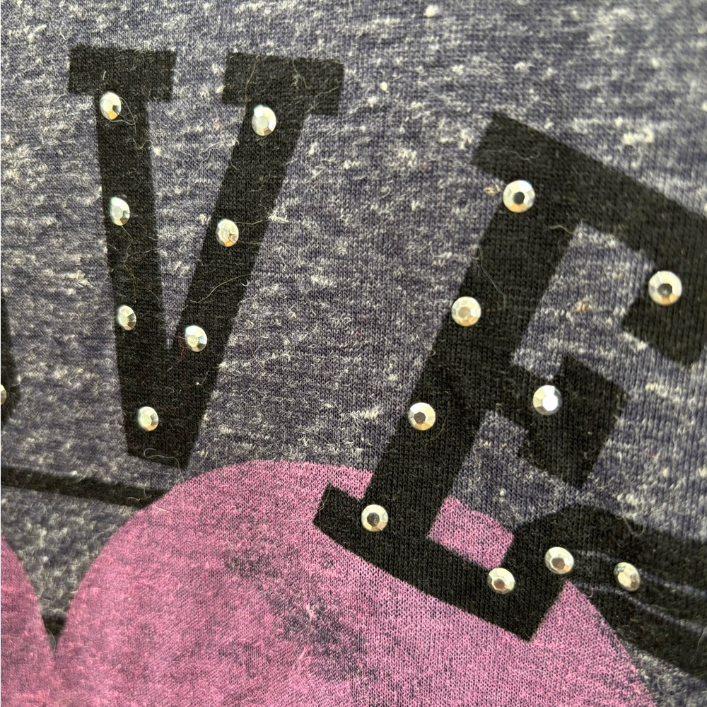 π¨$6π¨* 3/$25 2/$20 Style & Co. valentine Love Graphic tee, Heart, rhinestones - Picture 5 of 9